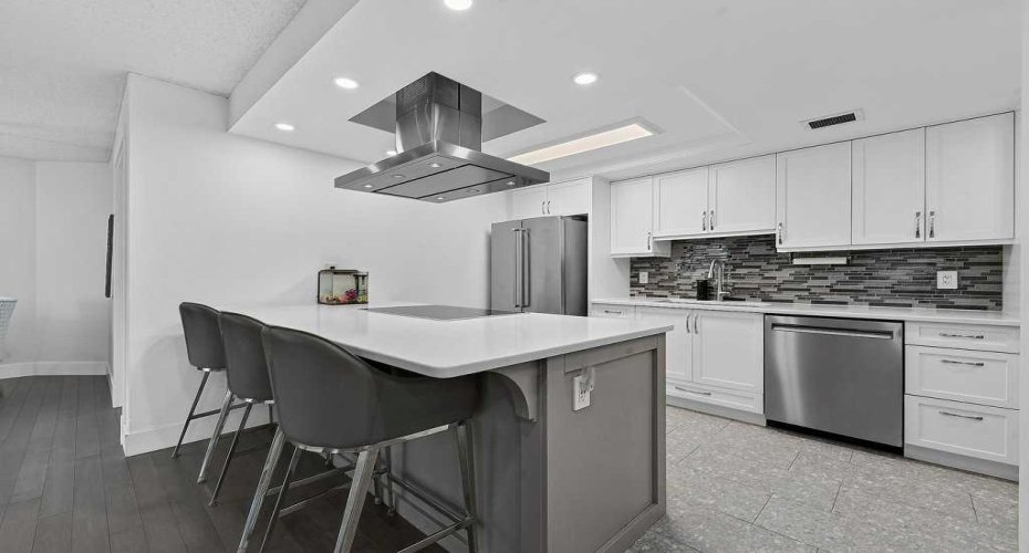Plenty of cabinets