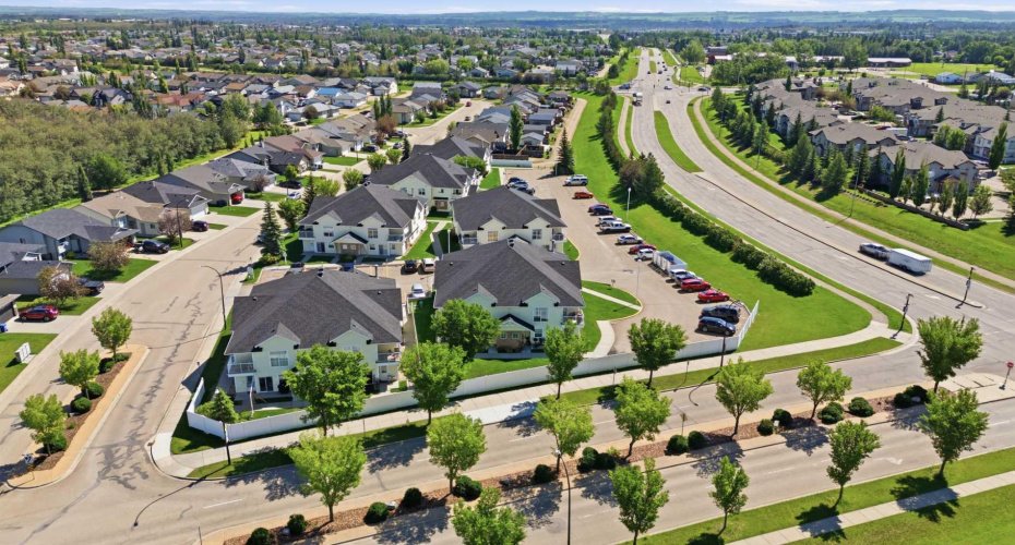 33 Jennings Crescent, Red Deer, Alberta T4P 0A3, 1 Bedroom Bedrooms, 0 ,1 BathroomBathrooms,Residential,For Sale,Jennings,0,A2326094