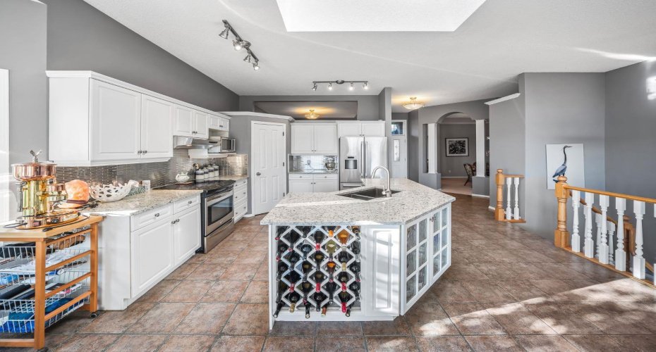 19 Gleneagles View, Cochrane, Alberta T4C 1N9, 4 Bedrooms Bedrooms, ,3 BathroomsBathrooms,Residential,For Sale,Gleneagles,A2326207