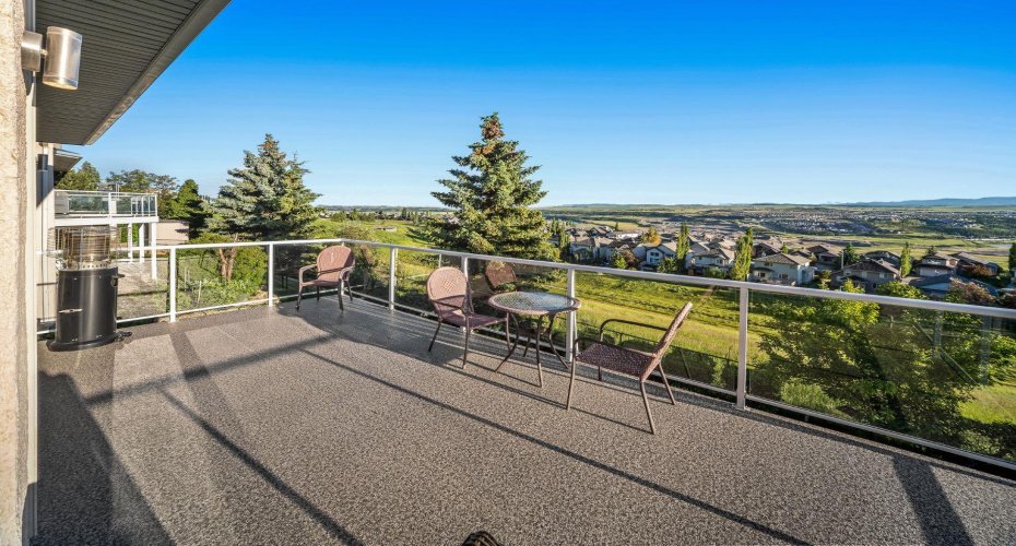 19 Gleneagles View, Cochrane, Alberta T4C 1N9, 4 Bedrooms Bedrooms, ,3 BathroomsBathrooms,Residential,For Sale,Gleneagles,A2326207