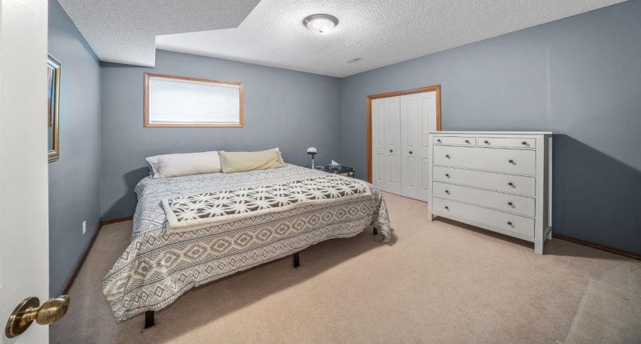 19 Gleneagles View, Cochrane, Alberta T4C 1N9, 4 Bedrooms Bedrooms, ,3 BathroomsBathrooms,Residential,For Sale,Gleneagles,A2326207