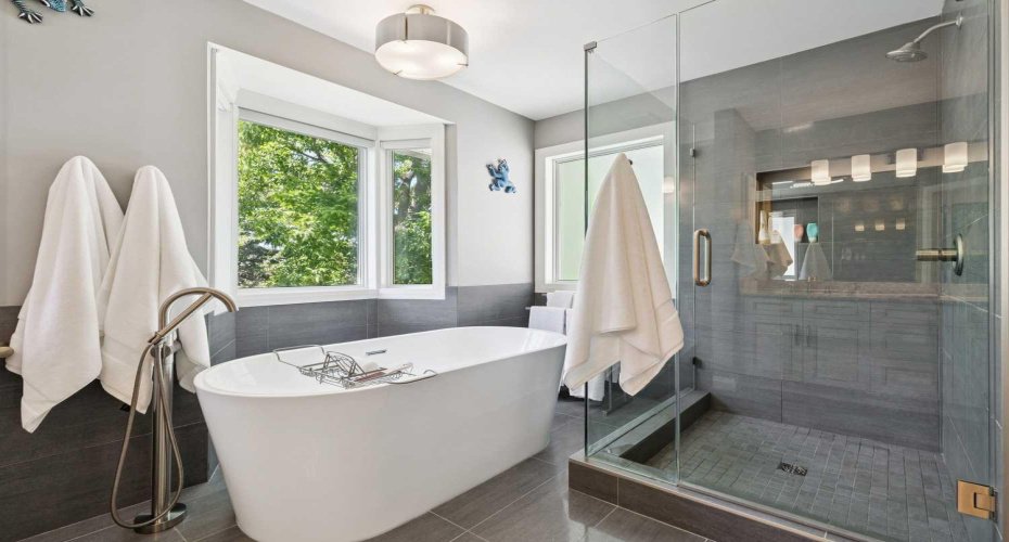 947 Shawnee Drive, Calgary, Alberta T2Y2G9, 4 Bedroom Bedrooms, 0 ,3 BathroomBathrooms,Residential,For Sale,Shawnee,0,A2326369