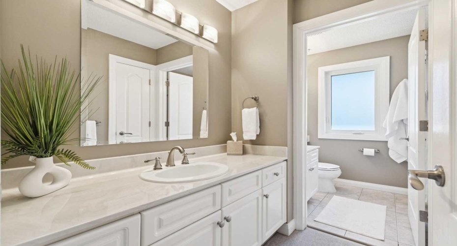 947 Shawnee Drive, Calgary, Alberta T2Y2G9, 4 Bedroom Bedrooms, 0 ,3 BathroomBathrooms,Residential,For Sale,Shawnee,0,A2326369