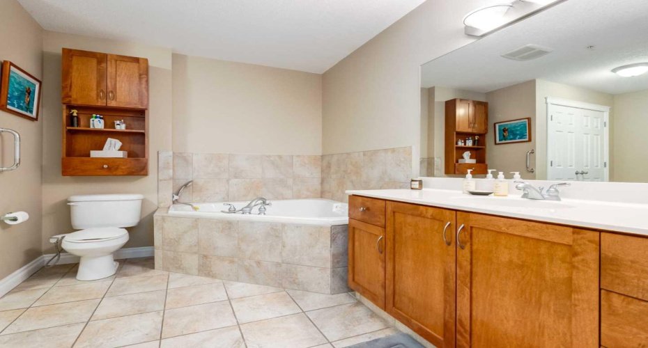 24 Hemlock Crescent, Calgary, Alberta T3C 2Z1, 1 Bedroom Bedrooms, 0 ,1 BathroomBathrooms,Residential,For Sale,Hemlock,0,A2326381