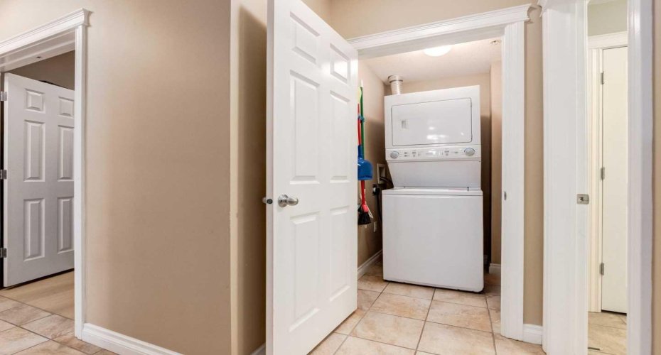 24 Hemlock Crescent, Calgary, Alberta T3C 2Z1, 1 Bedroom Bedrooms, 0 ,1 BathroomBathrooms,Residential,For Sale,Hemlock,0,A2326381