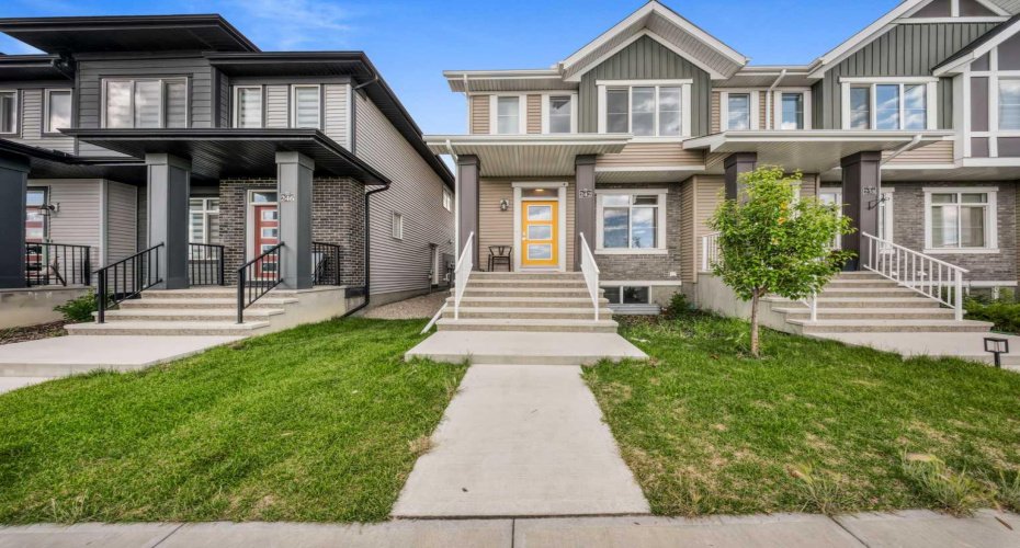 242 Carrington Gate, Calgary, Alberta T3P 1E1, 3 Bedroom Bedrooms, 0 ,3 BathroomBathrooms,Residential,For Sale,Carrington,0,A2326495