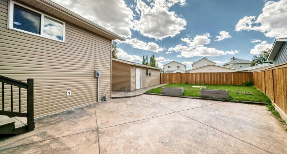222 Covewood Close, Calgary, Alberta T3K 5A1, 3 Bedroom Bedrooms, 0 ,3 BathroomBathrooms,Residential,For Sale,Covewood,0,A2326607