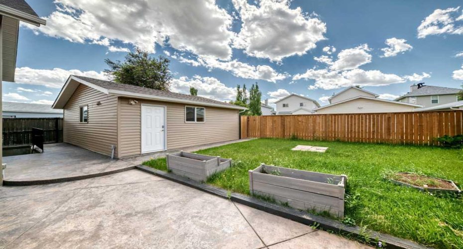 222 Covewood Close, Calgary, Alberta T3K 5A1, 3 Bedroom Bedrooms, 0 ,3 BathroomBathrooms,Residential,For Sale,Covewood,0,A2326607