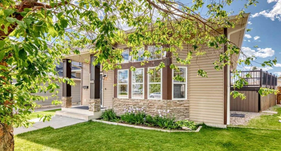 222 Covewood Close, Calgary, Alberta T3K 5A1, 3 Bedroom Bedrooms, 0 ,3 BathroomBathrooms,Residential,For Sale,Covewood,0,A2326607