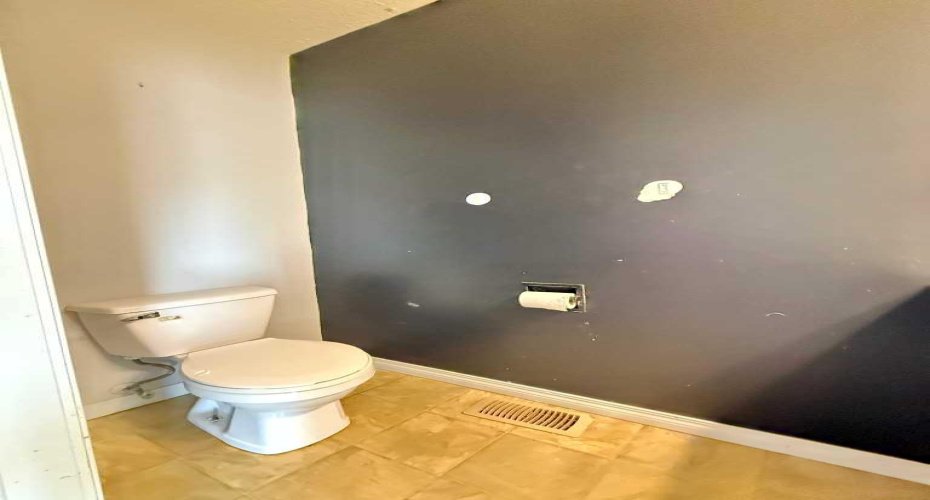 101 Mill Street, Hinton, Alberta T7V1T2, 3 Bedroom Bedrooms, 0 ,2 BathroomBathrooms,Residential,For Sale,Mill,0,A2326676