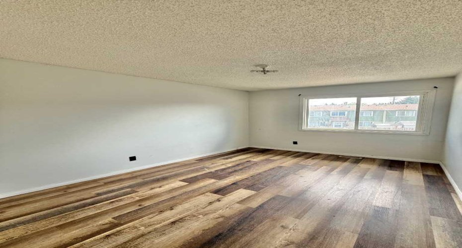 101 Mill Street, Hinton, Alberta T7V1T2, 3 Bedroom Bedrooms, 0 ,2 BathroomBathrooms,Residential,For Sale,Mill,0,A2326676