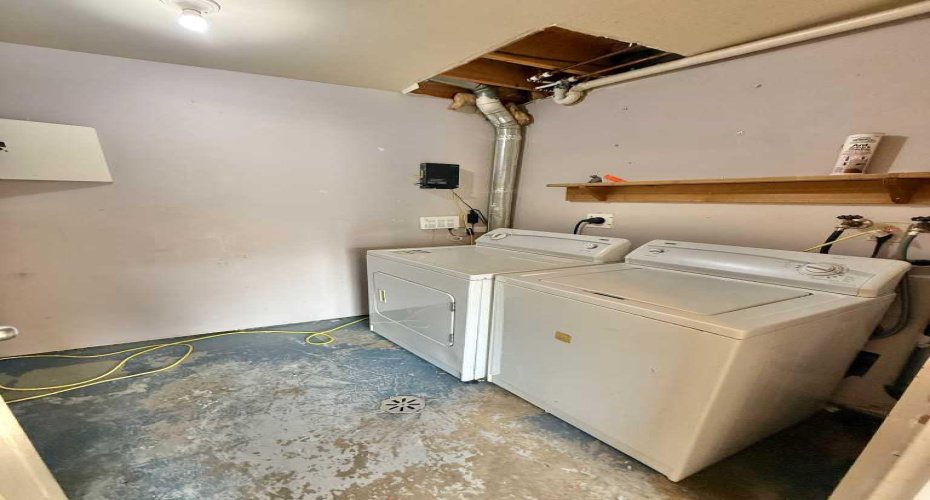 101 Mill Street, Hinton, Alberta T7V1T2, 3 Bedroom Bedrooms, 0 ,2 BathroomBathrooms,Residential,For Sale,Mill,0,A2326676