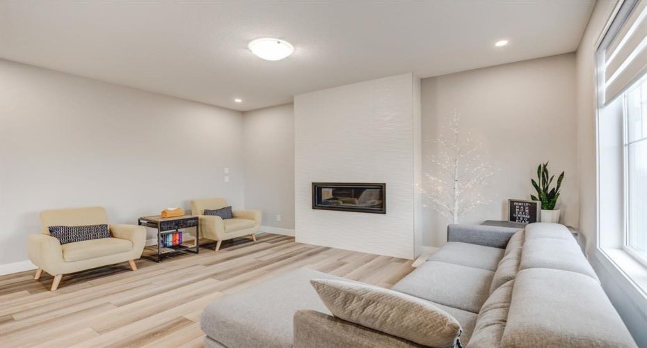 146 Yorkstone Way, Calgary, Alberta t2x4s2, 7 Bedroom Bedrooms, 0 ,5 BathroomBathrooms,Residential,For Sale,Yorkstone,0,A2326714