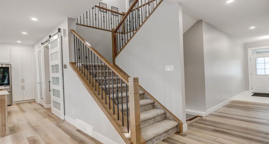 146 Yorkstone Way, Calgary, Alberta t2x4s2, 7 Bedroom Bedrooms, 0 ,5 BathroomBathrooms,Residential,For Sale,Yorkstone,0,A2326714