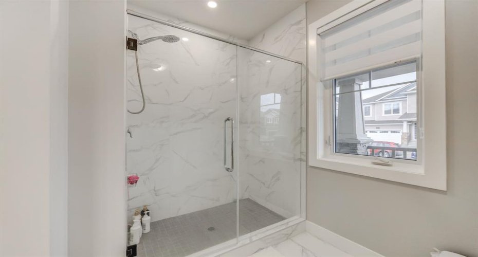 146 Yorkstone Way, Calgary, Alberta t2x4s2, 7 Bedroom Bedrooms, 0 ,5 BathroomBathrooms,Residential,For Sale,Yorkstone,0,A2326714