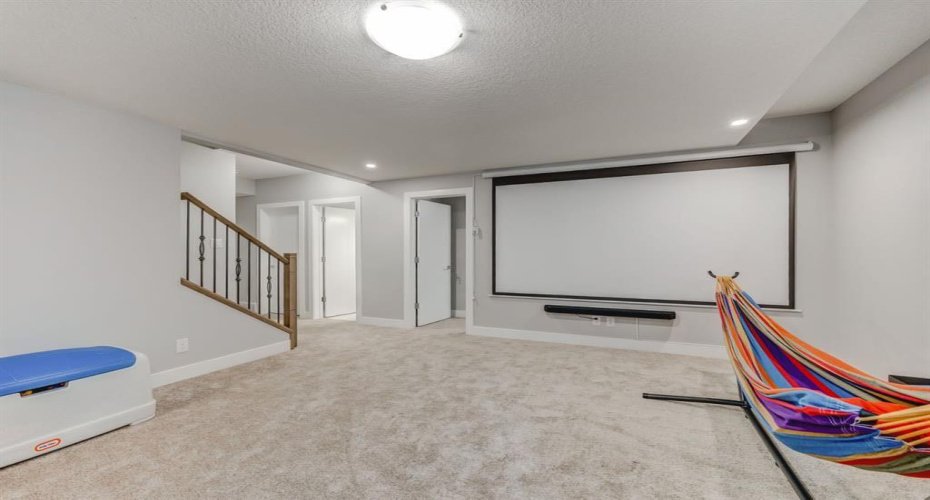 146 Yorkstone Way, Calgary, Alberta t2x4s2, 7 Bedroom Bedrooms, 0 ,5 BathroomBathrooms,Residential,For Sale,Yorkstone,0,A2326714