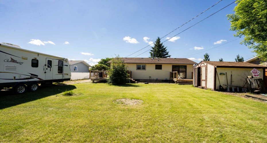 5518 47ave, Grimshaw, Alberta T0H1W0, 3 Bedroom Bedrooms, 0 ,2 BathroomBathrooms,Residential,For Sale,47ave,0,A2326737