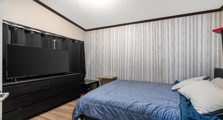 360 GRENFELL Crescent, Fort McMurray, Alberta T9H 2M9, 3 Bedroom Bedrooms, 0 ,2 BathroomBathrooms,Residential,For Sale,GRENFELL,0,A2326783