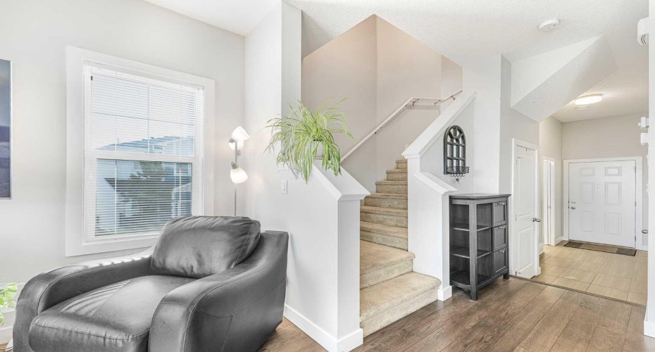 108 Jumping Pound Common, Cochrane, Alberta T4C 2L1, 3 Bedrooms Bedrooms, ,4 BathroomsBathrooms,Residential,For Sale,Jumping Pound,A2326797