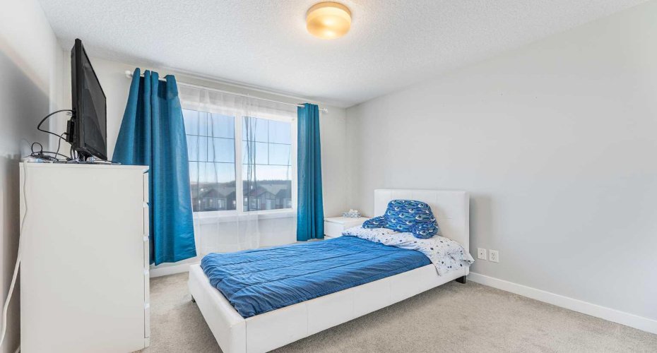 108 Jumping Pound Common, Cochrane, Alberta T4C 2L1, 3 Bedrooms Bedrooms, ,4 BathroomsBathrooms,Residential,For Sale,Jumping Pound,A2326797