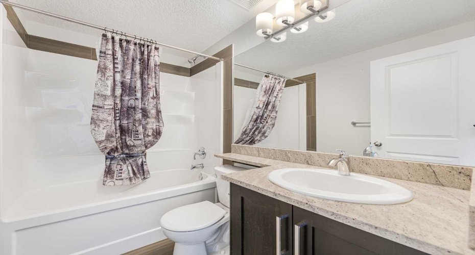 Full bath in basement