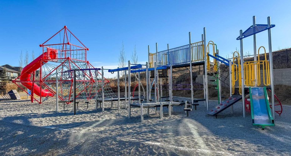 108 Jumping Pound Common, Cochrane, Alberta T4C 2L1, 3 Bedrooms Bedrooms, ,4 BathroomsBathrooms,Residential,For Sale,Jumping Pound,A2326797
