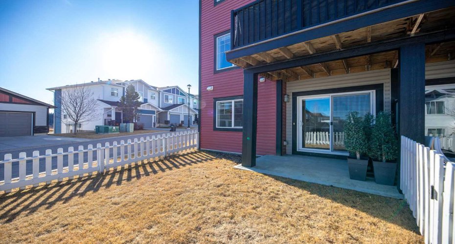 108 Jumping Pound Common, Cochrane, Alberta T4C 2L1, 3 Bedrooms Bedrooms, ,4 BathroomsBathrooms,Residential,For Sale,Jumping Pound,A2326797