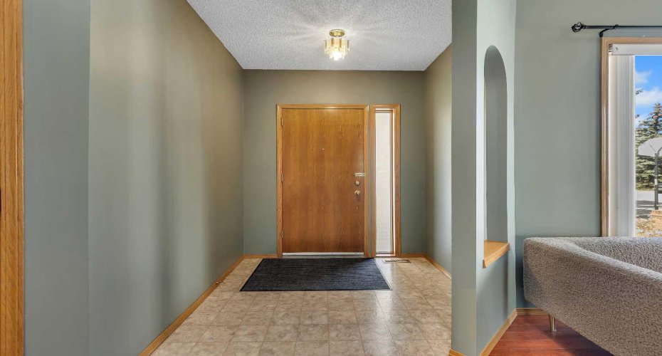 2856 Signal Hill Heights, Calgary, Alberta T3H 2M6, 6 Bedroom Bedrooms, 0 ,4 BathroomBathrooms,Residential,For Sale,Signal Hill,0,A2326814