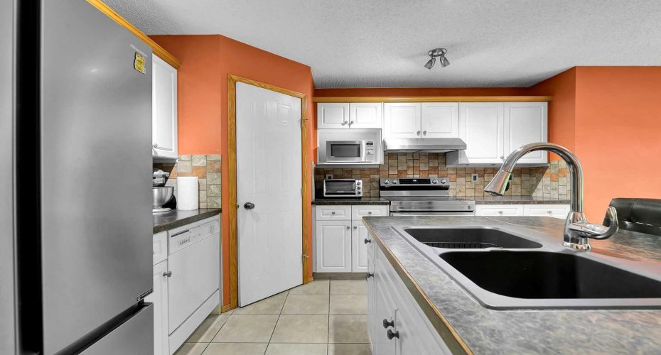 332 Harvest Hills Drive, Calgary, Alberta T3K 4H7, 5 Bedroom Bedrooms, 0 ,3 BathroomBathrooms,Residential,For Sale,Harvest Hills,0,A2326847