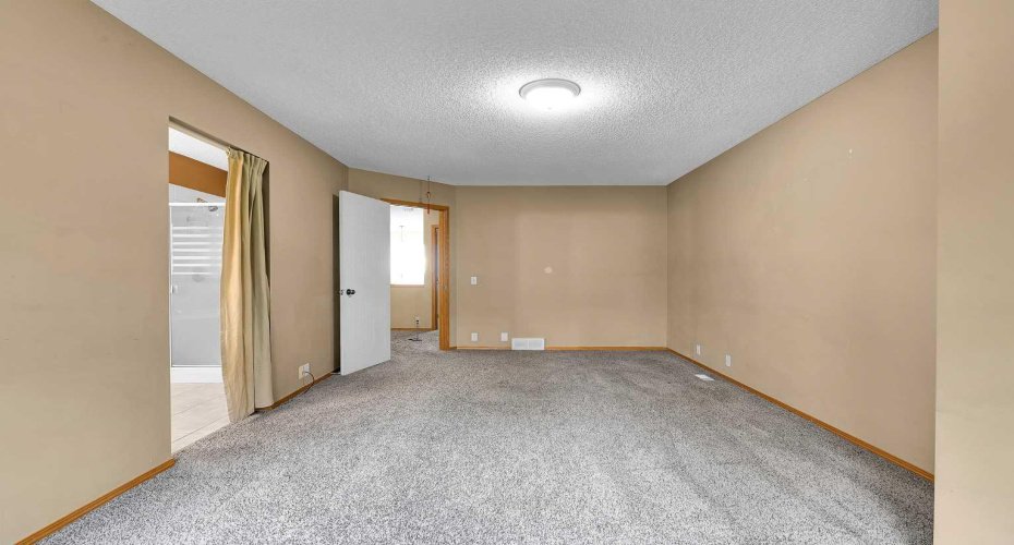 332 Harvest Hills Drive, Calgary, Alberta T3K 4H7, 5 Bedroom Bedrooms, 0 ,3 BathroomBathrooms,Residential,For Sale,Harvest Hills,0,A2326847