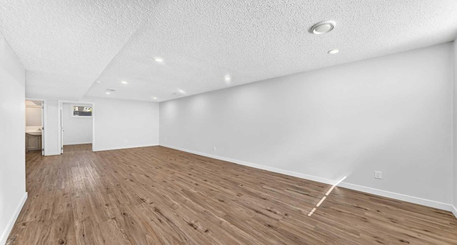49 Legacy Glen Place, Calgary, Alberta T2X 4G8, 4 Bedroom Bedrooms, 0 ,4 BathroomBathrooms,Residential,For Sale,Legacy Glen,0,A2326852