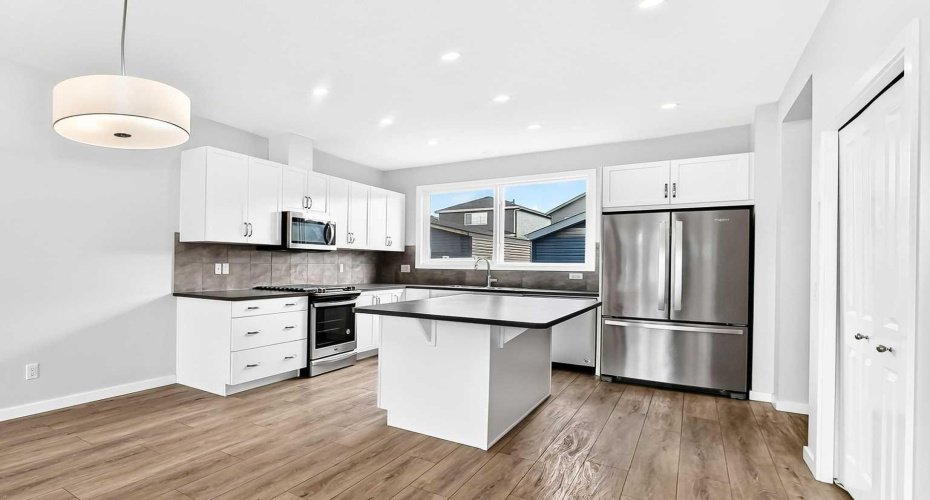 49 Legacy Glen Place, Calgary, Alberta T2X 4G8, 4 Bedroom Bedrooms, 0 ,4 BathroomBathrooms,Residential,For Sale,Legacy Glen,0,A2326852