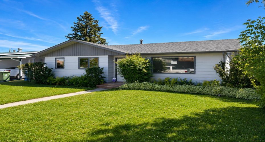 5035 48 Street, Rocky Mountain House, Alberta T4T1M4, 4 Bedroom Bedrooms, 0 ,2 BathroomBathrooms,Residential,For Sale,48,0,A2326895