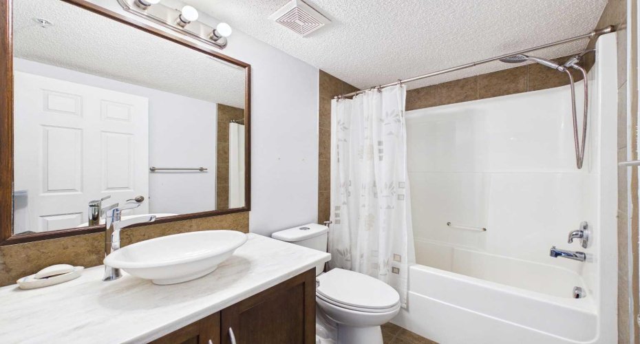 43 Country Village Lane, Calgary, Alberta T3K 0G2, 2 Bedroom Bedrooms, 0 ,2 BathroomBathrooms,Residential,For Sale,Country Village,0,A2326966