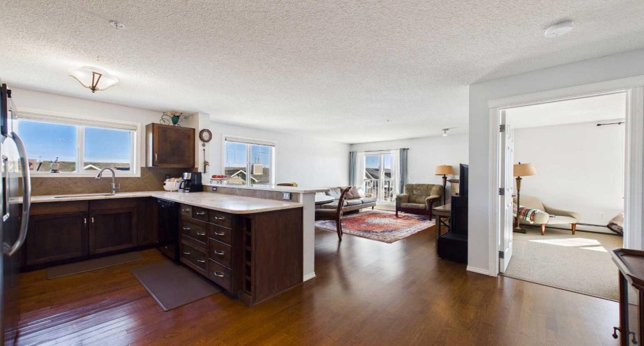43 Country Village Lane, Calgary, Alberta T3K 0G2, 2 Bedroom Bedrooms, 0 ,2 BathroomBathrooms,Residential,For Sale,Country Village,0,A2326966