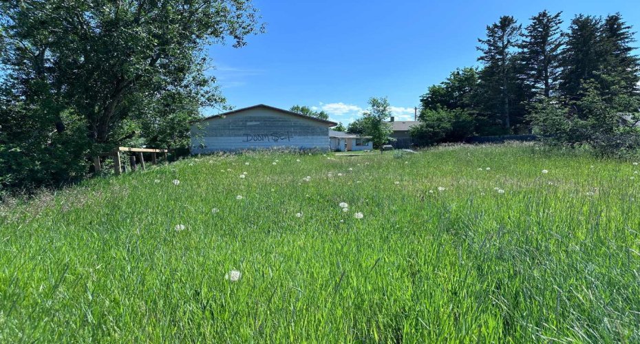 61 2 Avenue, Cardston, Alberta T0K0K0, 3 Bedroom Bedrooms, 0 ,1 BathroomBathrooms,Residential,For Sale,2,0,A2327072