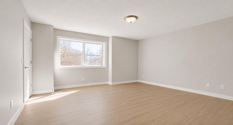 34 Royal Manor, Calgary, Alberta T3G 5T7, 4 Bedroom Bedrooms, 0 ,4 BathroomBathrooms,Residential,For Sale,Royal,0,A2327101