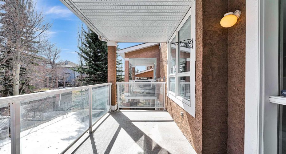 34 Royal Manor, Calgary, Alberta T3G 5T7, 4 Bedroom Bedrooms, 0 ,4 BathroomBathrooms,Residential,For Sale,Royal,0,A2327101