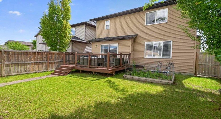 101 Elgin Meadows Manor, Calgary, Alberta T2Z 0M5, 3 Bedroom Bedrooms, 0 ,3 BathroomBathrooms,Residential,For Sale,Elgin Meadows,0,A2327158