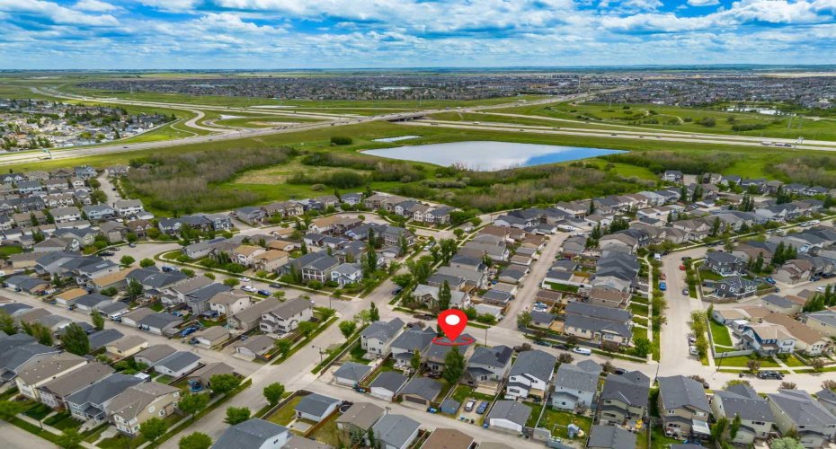 101 Elgin Meadows Manor, Calgary, Alberta T2Z 0M5, 3 Bedroom Bedrooms, 0 ,3 BathroomBathrooms,Residential,For Sale,Elgin Meadows,0,A2327158