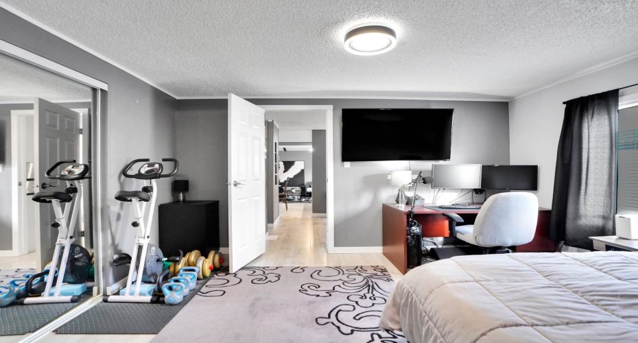 3223 83 Street, Calgary, Alberta T3B 5N4, 3 Bedroom Bedrooms, 0 ,2 BathroomBathrooms,Mobile,For Sale,83,0,A2309370