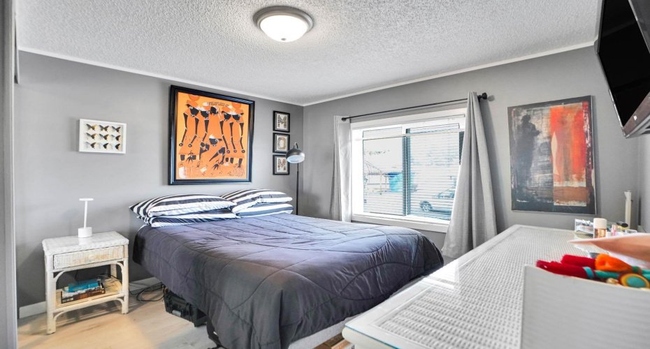 3223 83 Street, Calgary, Alberta T3B 5N4, 3 Bedroom Bedrooms, 0 ,2 BathroomBathrooms,Mobile,For Sale,83,0,A2309370