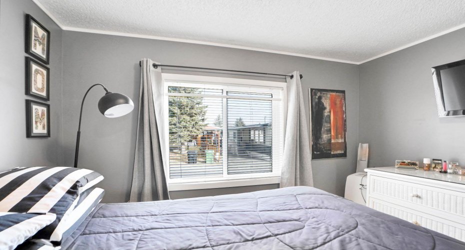 3223 83 Street, Calgary, Alberta T3B 5N4, 3 Bedroom Bedrooms, 0 ,2 BathroomBathrooms,Mobile,For Sale,83,0,A2309370