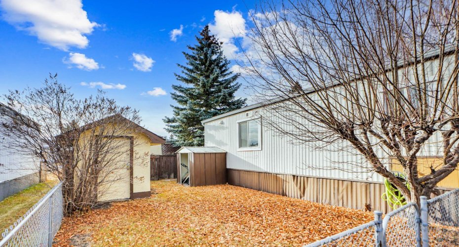 3223 83 Street, Calgary, Alberta T3B 5N4, 3 Bedroom Bedrooms, 0 ,2 BathroomBathrooms,Mobile,For Sale,83,0,A2309370
