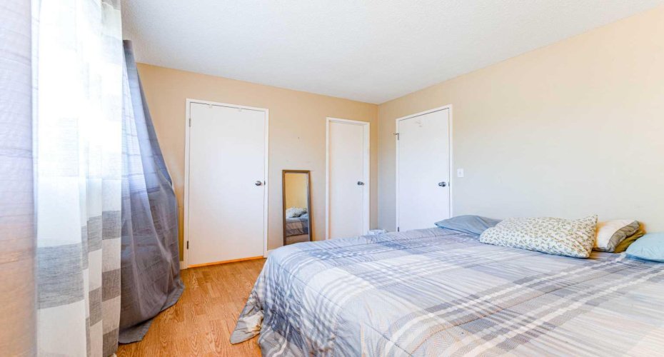 Upstairs - Primary Bedroom