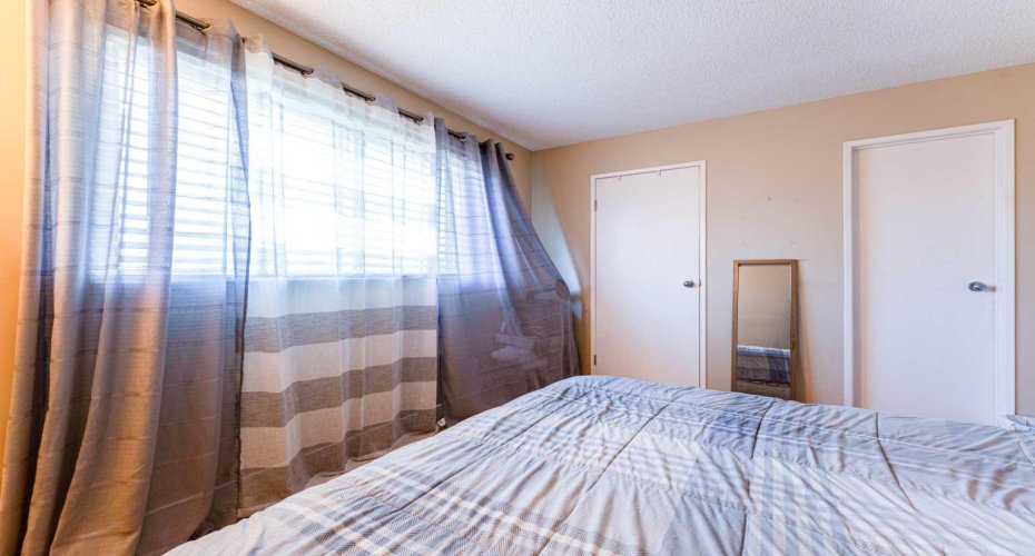 144 Midbend Place, Calgary, Alberta T2X 2J6, 3 Bedroom Bedrooms, 0 ,2 BathroomBathrooms,Residential,For Sale,Midbend,0,A2318647
