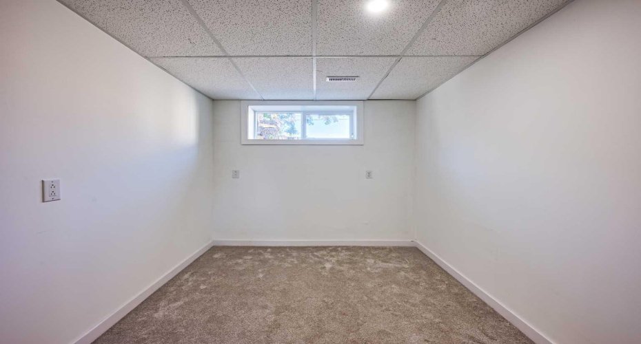 3644 Dover Ridge Drive, Calgary, Alberta T2B 2B4, 4 Bedroom Bedrooms, 0 ,2 BathroomBathrooms,Residential,For Sale,Dover Ridge,0,A2320523
