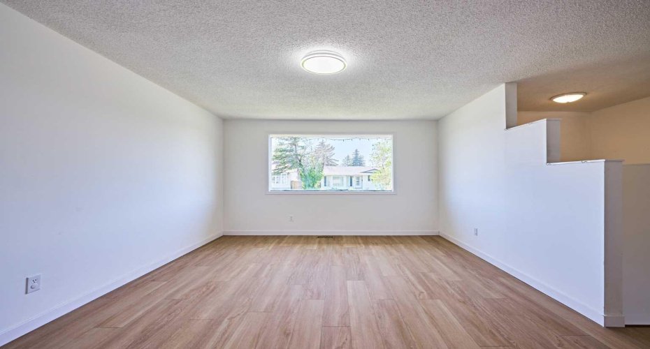 3644 Dover Ridge Drive, Calgary, Alberta T2B 2B4, 4 Bedroom Bedrooms, 0 ,2 BathroomBathrooms,Residential,For Sale,Dover Ridge,0,A2320523