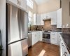 MODERN KITCHEN