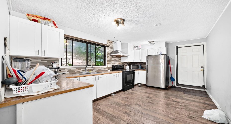 208 Temple Close, Calgary, Alberta T1Y 3B6, 10 Bedroom Bedrooms, 0 ,3 BathroomBathrooms,Residential,For Sale,Temple,0,A2325989